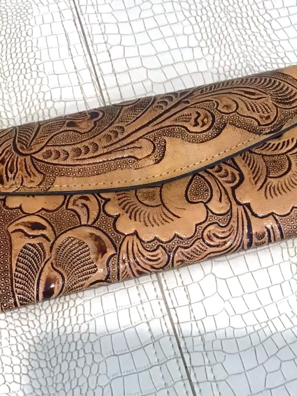 New Beautiful Handcrafted Long Tri-fold Wallet Made in Mexico